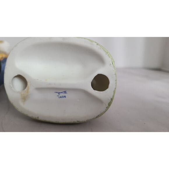 Homco Old Man & Woman Figurines Feeding Chickens & Ducks 1426 Home Interiors - Picture 9 of 12